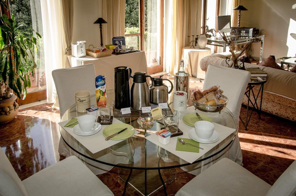 B&B Royal Palace Roomカゼルタ エクステリア 写真